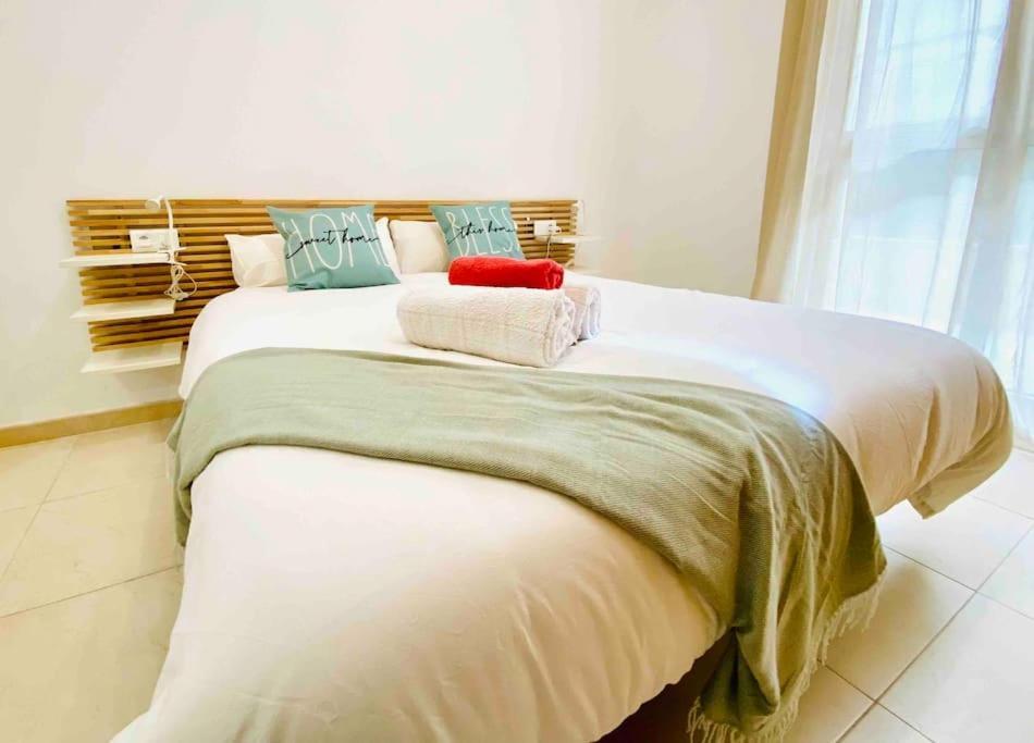 Stylish With Terrace On The Beachfrom * Valence